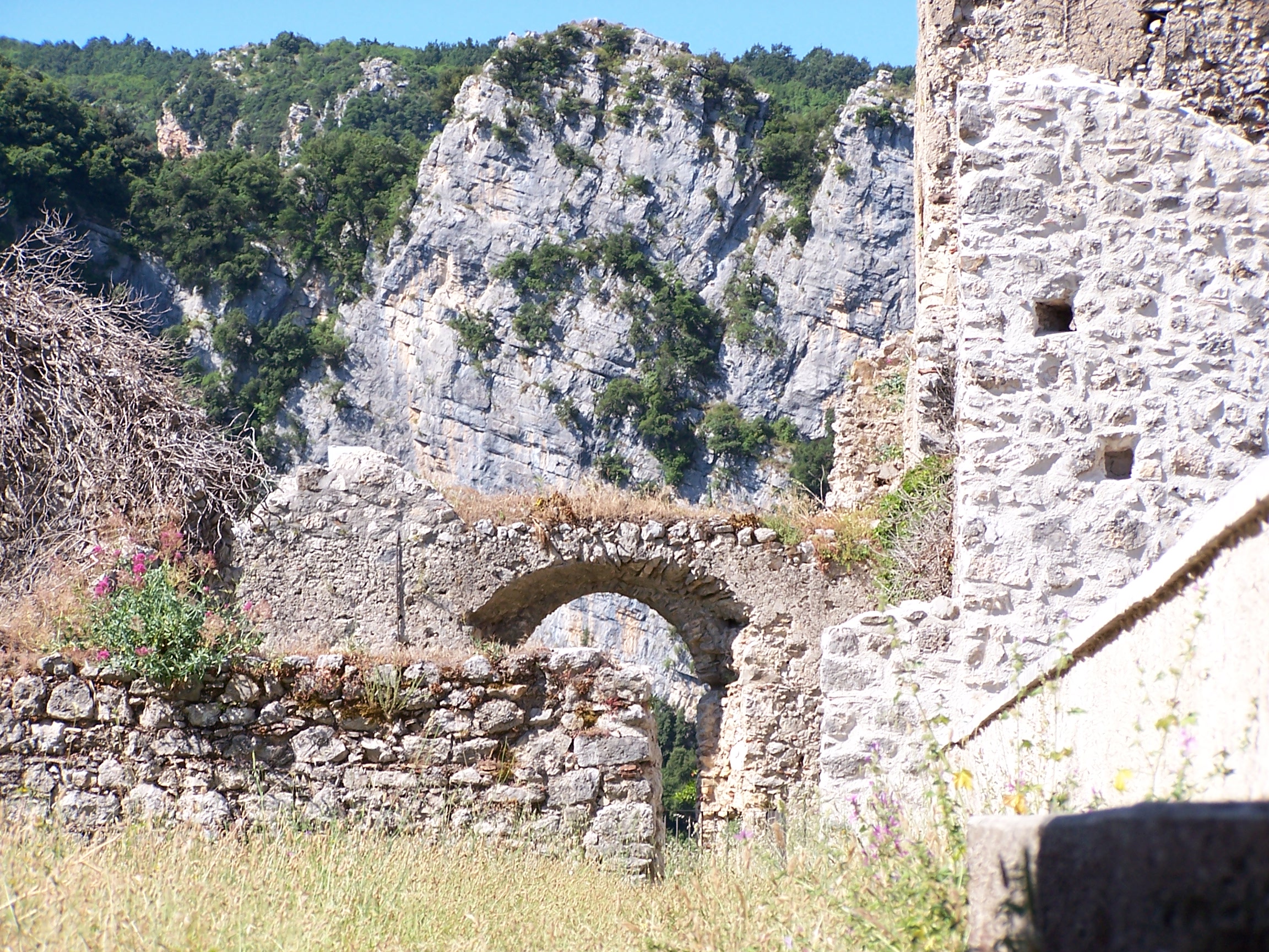 Castello Longobardo - Ruderi