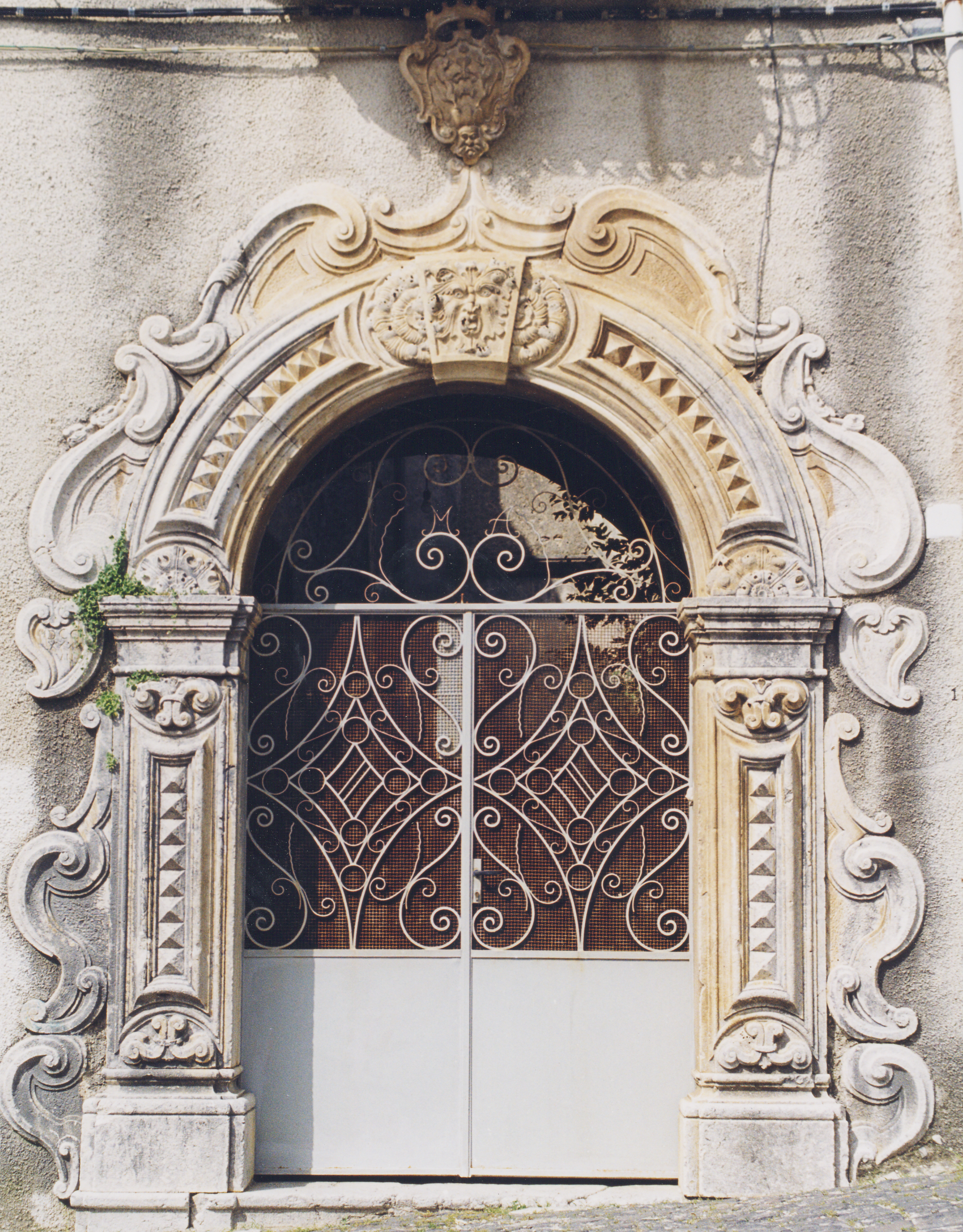 Portale palazzo barone Ciardulli - (Via G. Sangiovanni)